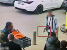 Прохожий заступился за девушку, но получил удар ножом в Запорожье