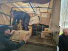 В Акимовский округ Запорожской области передали 13 коробок гуманитарной помощи
