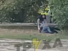 Запорожцы сняли на видео, как трое мужчин побили друг друга из-за «ста грамм» 