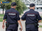 Мужчина украл телефон у маленькой девочки в Мелитополе