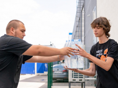 Жители Мелитополя получат более 20 тонн питьевой воды из столицы РФ