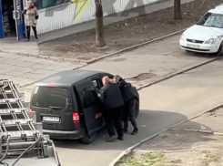 «Опять пакуют»: военкомы в гражданской одежде похитили мужчину в Запорожье