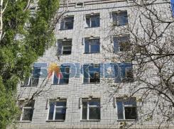 Дроны ВСУ ударили по больнице в Токмаке