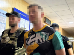 Появились фото майора украинской полиции, насиловавшего 14-летнюю девочку в Запорожье