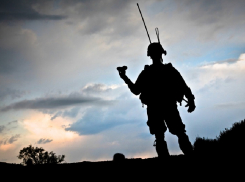 Новости СВО: Трамп накачает Украину оружием, новый котёл для ВСУ у Запорожья и прорыв под Малиновкой