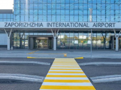 Свыше 1,5 млн гривен получил директор давно неработающего Запорожского аэропорта