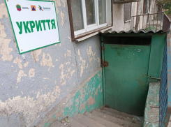 В Запорожье разгорелся скандал из-за запертых укрытий во время воздушной тревоги