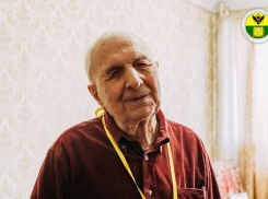 Ветеран ВОВ Николай Голофаст отметил вековой юбилей в Мелитополе