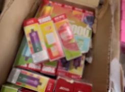 Бердянские полицейские изъяли крупную партию немаркированных сигарет и вейпов