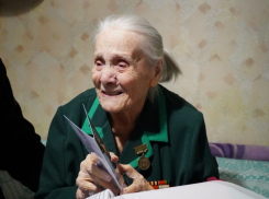 Ветерану ВОВ Зое Тимченко присвоили звание почетного гражданина Мелитополя