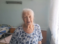 88-летняя пенсионерка написала стихи в благодарность врачам Токмакской ЦРБ