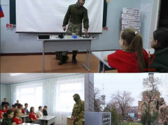 Запорожские школьники провели субботники на воинских мемориалах