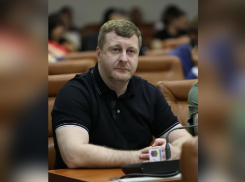 Внезапно разбогатевший депутат из Запорожья Прасол мог наживаться на военном конфликте