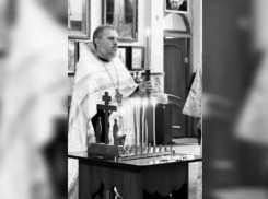 В Госдуме убийство священника на похоронах в Запорожье назвали актом геноцида