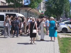 Мужчину силой затащили в микроавтобус ТЦК на улице Запорожья