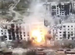 Выбивали ВСУ из сожжённых домов, разбирали их укрытия: «БАРС-Сармат» поразил более 20 значимых целей в Запорожье