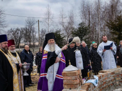 В Запорожской области заложили фундамент нового храма