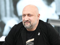 Гостевой брак, труп в машине и провал в театре: тайны личной жизни запорожского актера Гоши Куценко