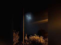 «Проделки Илона Маска»: похожий на НЛО объект заметили в Запорожье