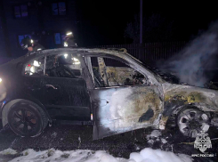 Машина взорвалась прямо на ходу в Бердянске