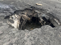 Балицкий показал последствия удара ВСУ по запорожскому участку трассы «Харьков-Ялта»