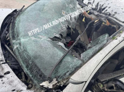 Тяжёлые дроны ВСУ летали ночью над Энергодаром и били по парковкам, повреждено семь авто