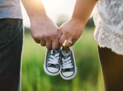 Маленького сына вернули горе-матери после лечения от алкоголизма в Бердянске