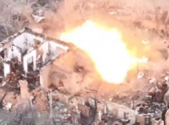 Сжигали роскошный багги, уничтожали танк в ангаре и коммуникации ВСУ: «БАРС-Сармат» наступает в Запорожье