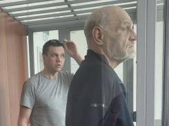 Житель Мелитополя избил и ограбил жену с любовником