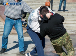 Два подростка избили прохожего и отжали у него 7 тысяч рублей в Мелитополе