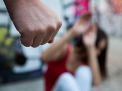 Парень задушил 19-летнюю подругу, едва узнав о её беременности от него в Запорожской области