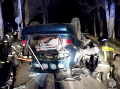 В Энергодаре спасатели деблокировали зажатого в машине водителя
