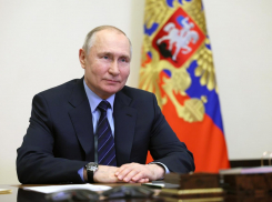 Путин: в Новороссии и Донбассе отремонтируют почти 10 тысяч километров дорог