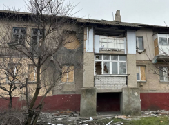 Украинские боевики ударили по двухэтажному дому в Васильевке