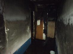 СК показал квартиру, где нашли сгоревшие тела мужчины и женщины в Бердянске 