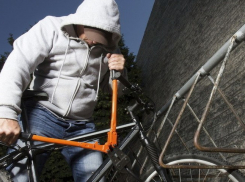 Мелитополец сдал ворованный велосипед на металлолом и попал под дело