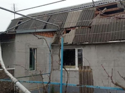 Беспилотники ВСУ повредили 12 частных домов в поселке Пришиб Михайловского района