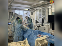 Бердянские врачи прооперировали женщину под угрозой остановки ее сердца