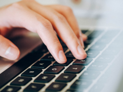 «Отправлять можно, а вот принять невозможно»: тысячи жителей Мелитополя жалуются на проблемы с интернетом