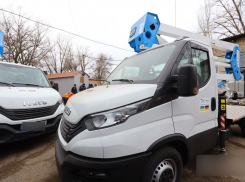 Запорожская аварийная служба получила две спецмашины из Германии