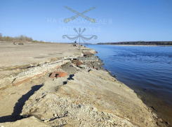 В центре Запорожья образовался токсичный пляж из заводских отходов