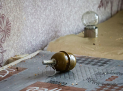 Пьяный житель Запорожья угрожал взорвать гранату в квартире из-за ссоры с женой