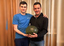 Запорожский космонавт Зубрицкий получил арбуз, который не прилетел к нему на МКС