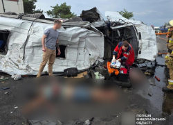 Девять человек погибли, восемь пострадали после ДТП с микроавтобусом на трассе Одесса-Мелитополь-Новоазовск