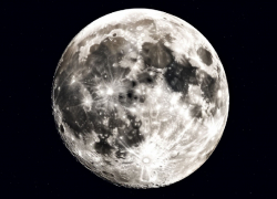 Каким будет последнее полнолуние в 2025 году, рассказали запорожцам