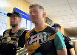 Появились фото майора украинской полиции, насиловавшего 14-летнюю девочку в Запорожье