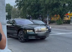 Элитная иномарка за 32 млн рублей попала на видео в Запорожье
