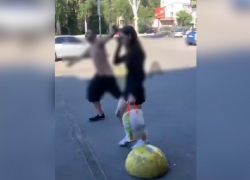 «Ой, там что-то выпало»: пробежка подростка с голым причиндалом попала на видео в Запорожье