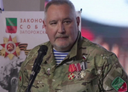 «Напугал бабку своим членом»: запорожский сенатор Рогозин прокомментировал ультиматум главы МИД Польши Сикорского