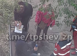 В Запорожье 15-летний подросток потерял сознание от проданной в «наливайке» водки